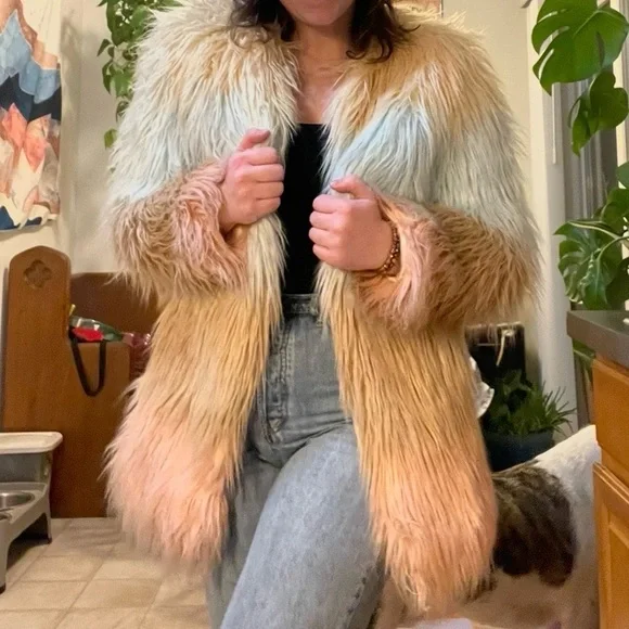 Forever 21 Pastel Faux Fur Coat in Peach, Light Blue & Pink - Picture 2 of 5